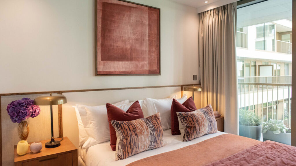 A Riverstone recovery suite guest bedroom